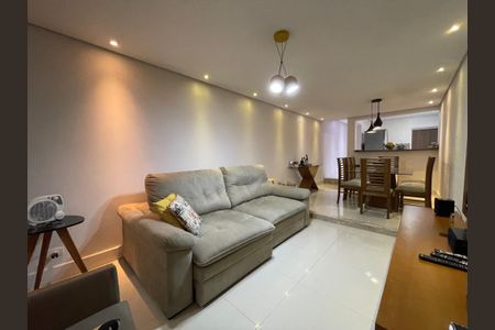 Casa à venda com 165m², 3 quartos e 2 vagas Casa à venda com 165m², 3 quartos e 2 vagasSala