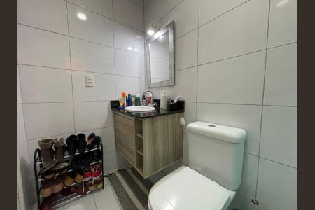 Casa à venda com 165m², 3 quartos e 2 vagas Casa à venda com 165m², 3 quartos e 2 vagasBanheiro do Quarto 2