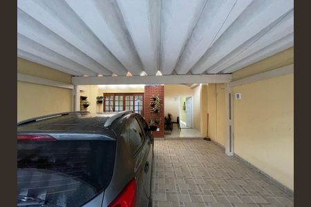 Casa à venda com 165m², 3 quartos e 2 vagas Casa à venda com 165m², 3 quartos e 2 vagasGaragem