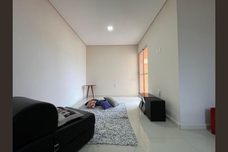 Casa à venda com 165m², 3 quartos e 2 vagas Casa à venda com 165m², 3 quartos e 2 vagasSala 2