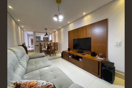 Sala de casa à venda com 3 quartos, 165m² em Jardim das Vertentes, São Paulo