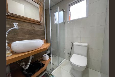 Casa à venda com 165m², 3 quartos e 2 vagas Casa à venda com 165m², 3 quartos e 2 vagasBanheiro do Quarto 1