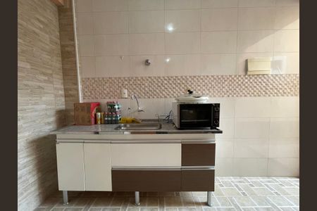 Casa à venda com 165m², 3 quartos e 2 vagas Casa à venda com 165m², 3 quartos e 2 vagasQuintal - Salão