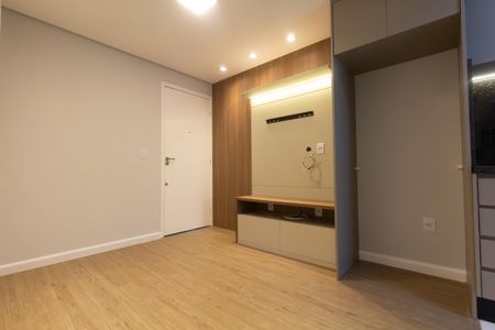 Sala de apartamento para alugar com 2 quartos, 38m² em Parque São Jorge, São Paulo