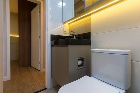 Apartamento para alugar com 38m², 2 quartos e sem vaga Apartamento para alugar com 38m², 2 quartos e sem vagaBanheiro