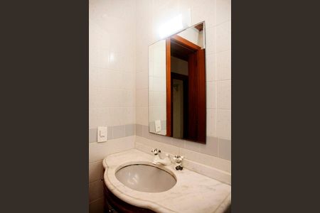 Apartamento para alugar com 300m², 4 quartos e 3 vagasBanheiro 5