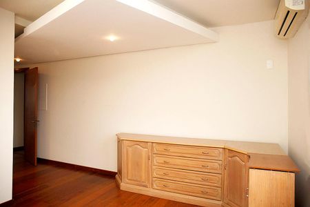 Apartamento para alugar com 300m², 4 quartos e 3 vagasSuíte