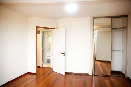 Apartamento para alugar com 300m², 4 quartos e 3 vagasQuarto 3