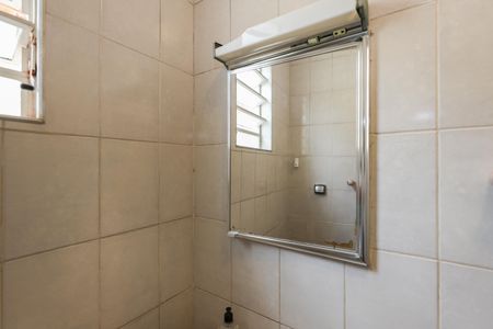 Casa à venda com 190m², 3 quartos e 2 vagasBanheiro