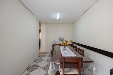 Casa à venda com 190m², 3 quartos e 2 vagasCozinha