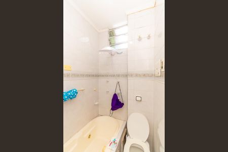 Casa à venda com 125m², 2 quartos e 2 vagas Casa à venda com 125m², 2 quartos e 2 vagasBanheiro da Suíte