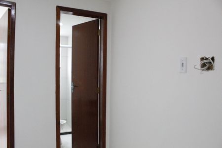 Corredor de apartamento para alugar com 1 quarto, 48m² em Tanque, Rio de Janeiro