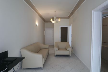 Sala de apartamento para alugar com 2 quartos, 70m² em Centro, Guarujá