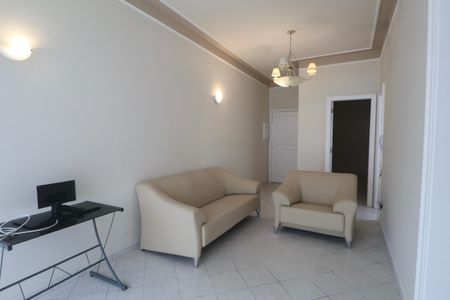 Sala de apartamento para alugar com 2 quartos, 70m² em Centro, Guarujá