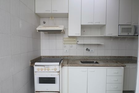 Apartamento para alugar com 70m², 2 quartos e 1 vagaCozinha