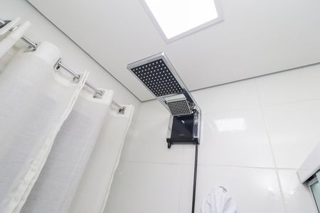 Casa de condomínio à venda com 70m², 2 quartos e 1 vagaBanheiro