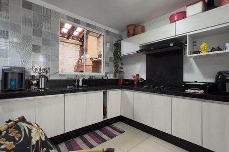 Casa de condomínio para alugar com 64m², 2 quartos e 2 vagasCozinha e Área de Serviço