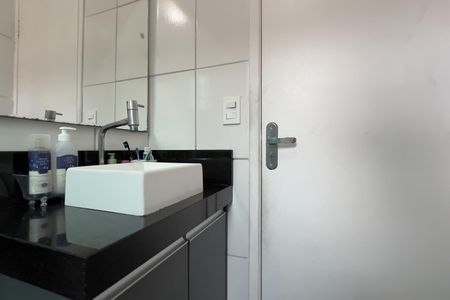 Casa de condomínio para alugar com 64m², 2 quartos e 2 vagasBanheiro Social