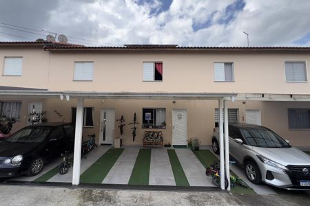 Casa de condomínio para alugar com 64m², 2 quartos e 2 vagasFachada