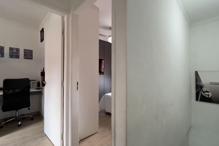 Casa de condomínio para alugar com 64m², 2 quartos e 2 vagasCorredor 