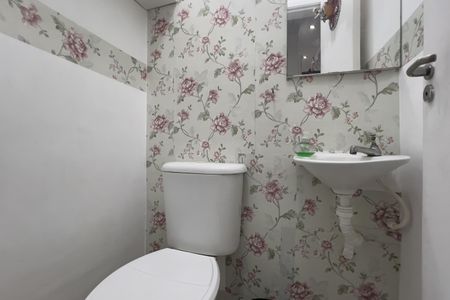 Casa de condomínio para alugar com 64m², 2 quartos e 2 vagasLavabo