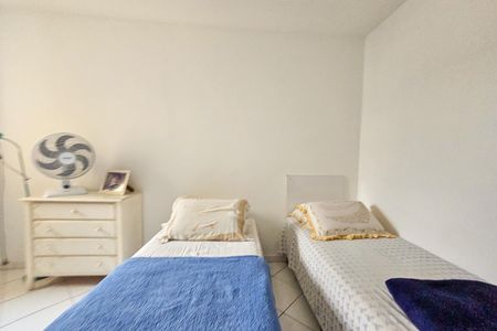 Apartamento para alugar com 76m², 2 quartos e 1 vagaQuarto