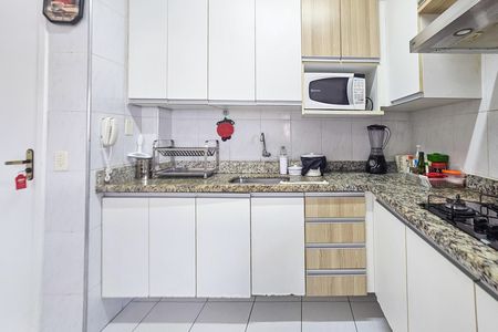 Apartamento para alugar com 76m², 2 quartos e 1 vagaCozinha