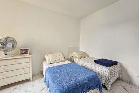 Apartamento para alugar com 76m², 2 quartos e 1 vagaQuarto