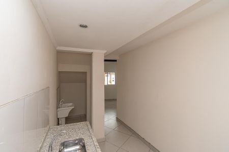 Apartamento para alugar com 55m², 2 quartos e sem vaga Apartamento para alugar com 55m², 2 quartos e sem vagaCozinha e Área de Serviço