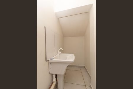 Apartamento para alugar com 55m², 2 quartos e sem vaga Apartamento para alugar com 55m², 2 quartos e sem vagaCozinha e Área de Serviço