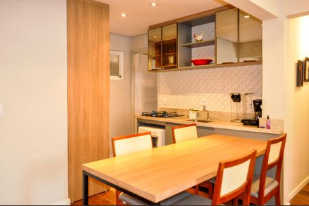 Apartamento à venda com 76m², 2 quartos e 1 vaga Apartamento à venda com 76m², 2 quartos e 1 vagaCozinha