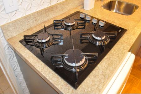 Apartamento à venda com 76m², 2 quartos e 1 vaga Apartamento à venda com 76m², 2 quartos e 1 vagaCooktop