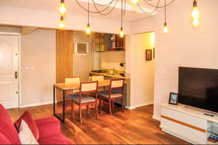 Sala de apartamento à venda com 2 quartos, 76m² em Menino Deus, Porto Alegre