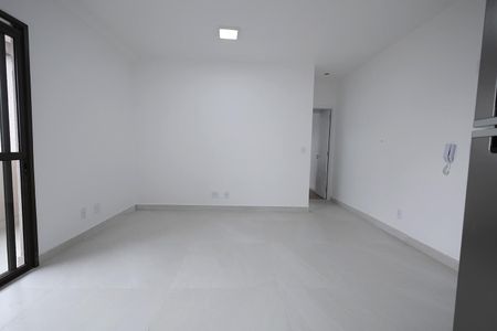 Apartamento para alugar com 47m², 1 quarto e 1 vagaSala/Cozinha