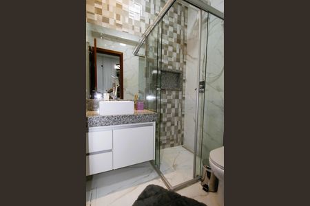 Casa à venda com 150m², 3 quartos e 2 vagasBanheiro da Suíte 2