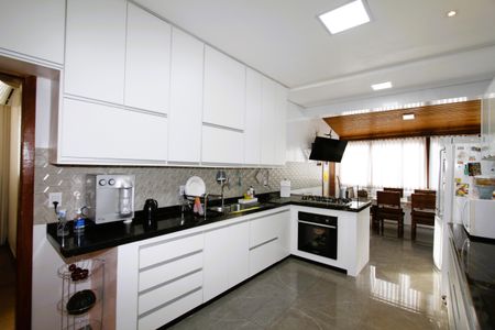 Casa à venda com 150m², 3 quartos e 2 vagasCozinha