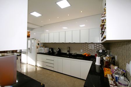 Casa à venda com 150m², 3 quartos e 2 vagasCozinha