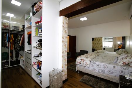 Casa à venda com 150m², 3 quartos e 2 vagasSuíte 1