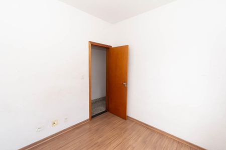 Apartamento à venda com 92m², 3 quartos e 2 vagas Apartamento à venda com 92m², 3 quartos e 2 vagasQuarto 1