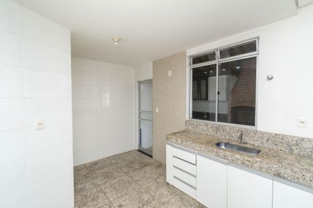 Apartamento à venda com 92m², 3 quartos e 2 vagas Apartamento à venda com 92m², 3 quartos e 2 vagasCozinha