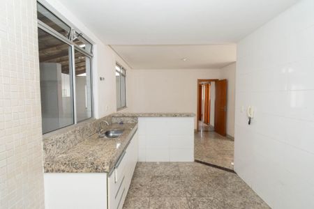 Apartamento à venda com 92m², 3 quartos e 2 vagas Apartamento à venda com 92m², 3 quartos e 2 vagasCozinha