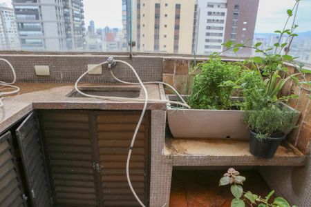 Apartamento à venda com 196m², 2 quartos e 3 vagas Apartamento à venda com 196m², 2 quartos e 3 vagasHidromassagem