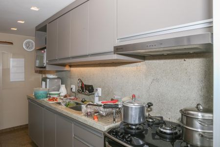 Apartamento à venda com 196m², 2 quartos e 3 vagas Apartamento à venda com 196m², 2 quartos e 3 vagasCozinha