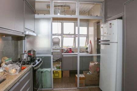 Apartamento à venda com 196m², 2 quartos e 3 vagas Apartamento à venda com 196m², 2 quartos e 3 vagasCozinha