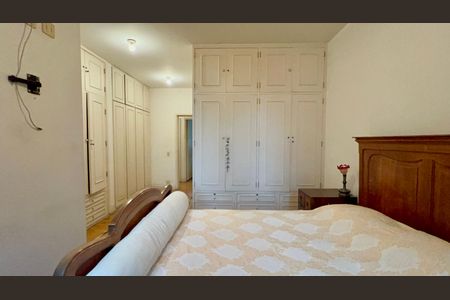 Apartamento para alugar com 180m², 3 quartos e 1 vagaSuite