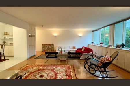 Apartamento para alugar com 180m², 3 quartos e 1 vagaSala