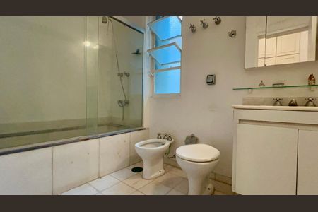 Apartamento para alugar com 180m², 3 quartos e 1 vagaBanheiro da Suíte