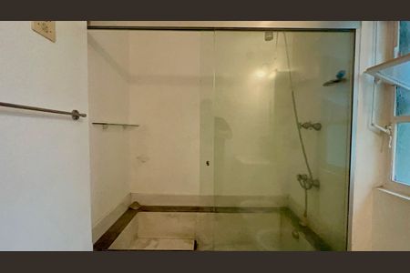 Apartamento para alugar com 180m², 3 quartos e 1 vagaBanheiro da Suíte