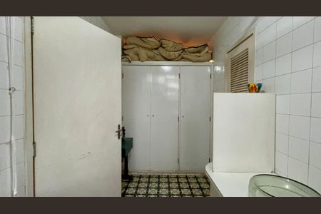 Apartamento para alugar com 180m², 3 quartos e 1 vagaÁrea de Serviço