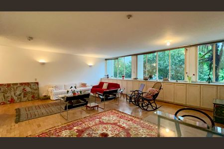 Apartamento para alugar com 180m², 3 quartos e 1 vagaSala